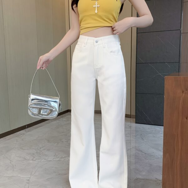 Newness Elevated White Wide Leg Jeans: A pair of elegant, white wide-leg jeans, perfect for any occasion.