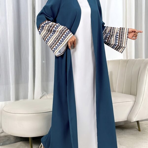 Effortless chic Casablanca Geometric Abaya in spring/summer style, perfect for any occasion.