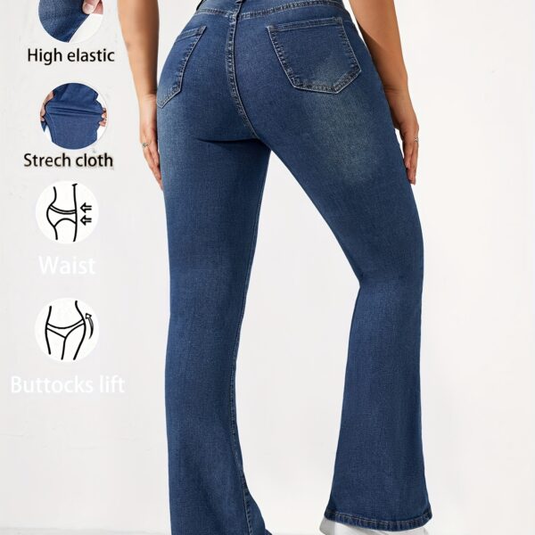 Newness Sculpting High-Waist Flare Jeans in a flattering, versatile wash. These jeans feature a high waist and a flattering flare leg, perfect for any occasion.