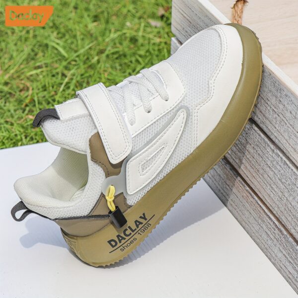 Stylish and comfortable DACLAY striped breathable boys' casual sneakers, perfect for all seasons. These shoes offer superior comfort and breathability.
