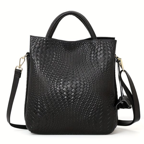 Newness Cairo Nights Black Leather Tote: A luxurious black leather tote bag with elegant structure, perfect for everyday chic.