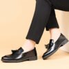 Newness Metropolitan Mens Tassel Loafers Comfortable and sophisticated loafers ideal for any occasion
