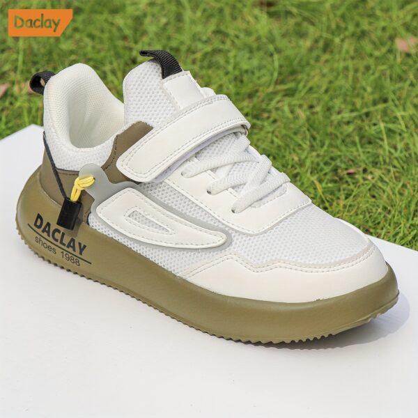 Stylish and comfortable DACLAY striped breathable boys' casual sneakers, perfect for all seasons. These shoes offer superior comfort and breathability.