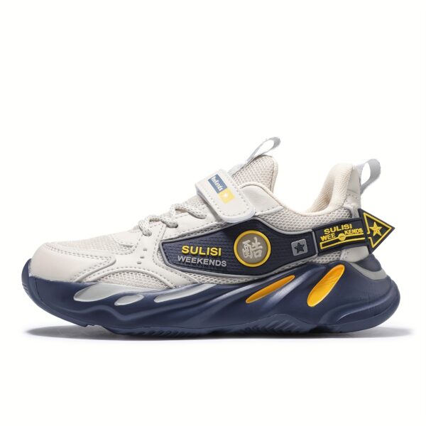Stylish striped mesh youth sneakers, perfect for active kids. Breathable and comfortable design in a trendy color scheme.