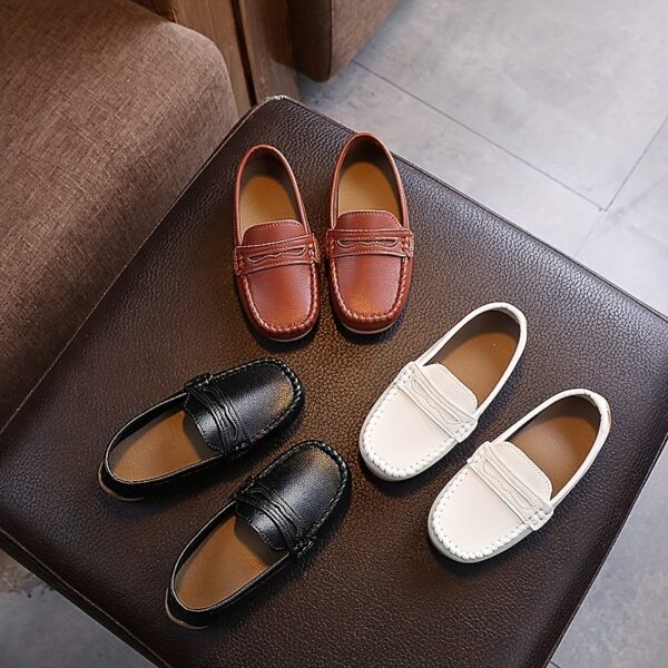 Stylish and comfortable Campus Cool Kids Loafers from Newness perfect for boys and girls Effortlessly cool for school days