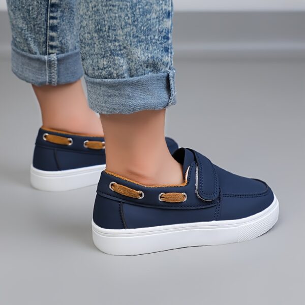 Newness Coastal Breeze Kids Navy Sneakers Stylish and comfortable navy blue sneakers for kids perfect for school or play
