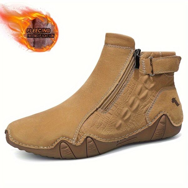 Newness Metropolitan Men's Zip-Up Boots: Stylish and comfortable men's zip-up boots, perfect for any occasion. Showcasing excellent craftsmanship and durable materials.