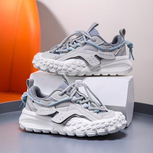 Newness Explorer Boy's Chunky Sneakers: Stylish and comfortable chunky sneakers for boys, perfect for active play. Durable design in a trendy color.