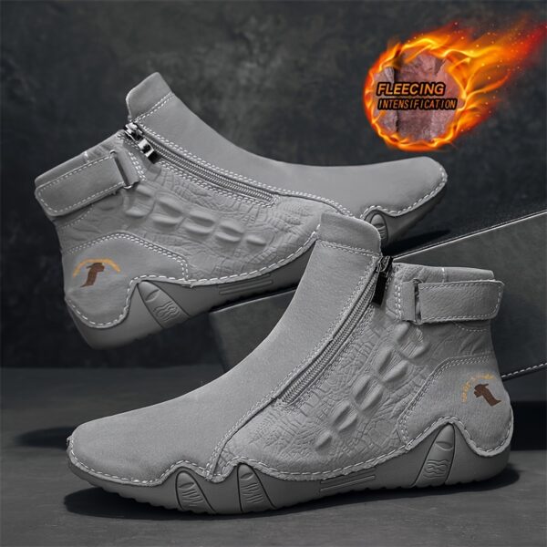 Newness Metropolitan Men's Zipper Boots: Stylish and comfortable men's zipper boots, perfect for the modern man.
