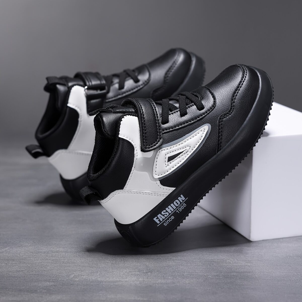 Stylish Retro Runner Kids Vintage Shoes in various colors Trendy footwear for kids from Newness