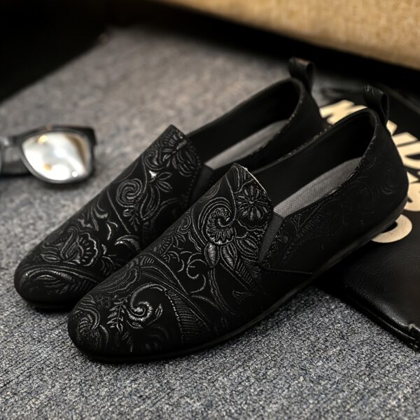 Newness Caspian Floral Print Loafers Versatile and comfortable loafers featuring a stunning floral print perfect for elevating any outfit
