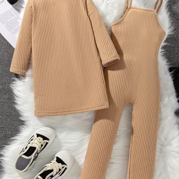 Adorable girls' Nordic minimalist romper set, perfect for spring and autumn. Featuring a stylish and simple design.