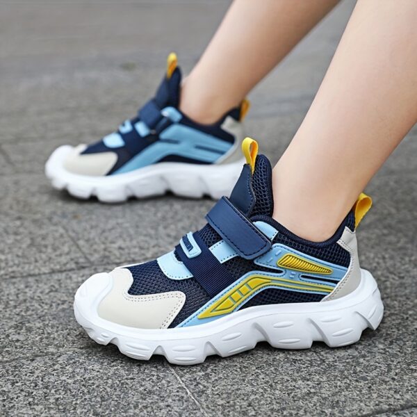 Newness Striped Hook & Loop Boys' Casual Shoes: Stylish and versatile boys' casual shoes in blue and white stripes, featuring breathable mesh and a comfortable EVA sole, perfect for spring and summer.