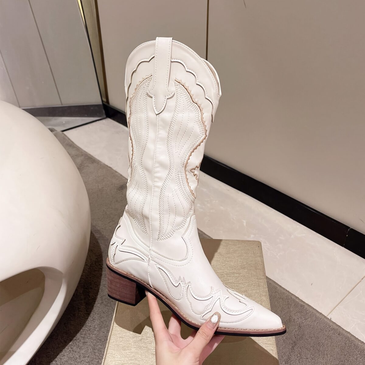 Stylish Embroidered Western Cowboy Boots from Newness perfect for any season These boots feature intricate embroidery and a classic silhouette
