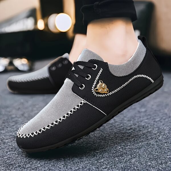 Mens Metropolitan Canvas Loafers by Newness Comfortable and stylish canvas loafers in a versatile design perfect for any occasion
