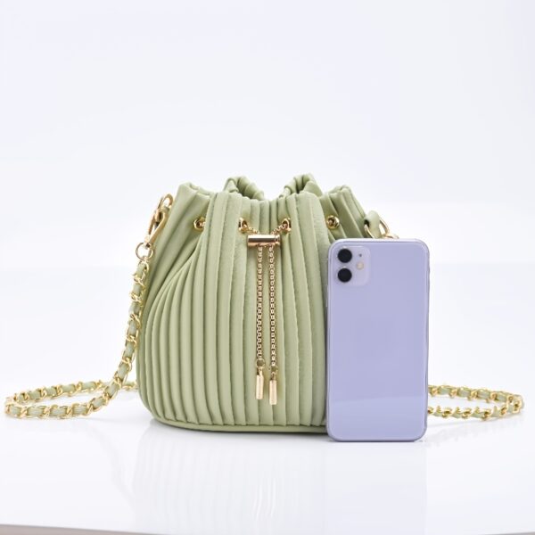 Newness Chic Pleated Drawstring Bag: Versatile and chic pleated bag, perfect for any occasion.