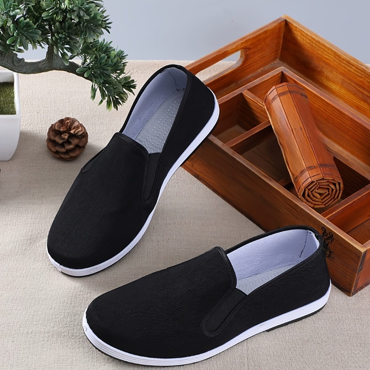 Newness Mens Slip On Loafers Breathable lightweight loafers perfect for any casual occasion Effortless style for the modern man