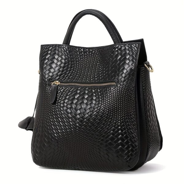 Newness Cairo Nights Black Leather Tote: A luxurious black leather tote bag with elegant structure, perfect for everyday chic.