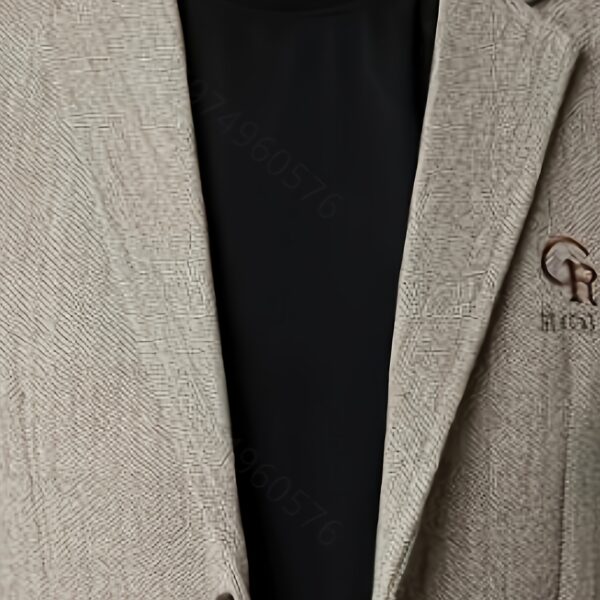The Newness Metropolitan Men's Casual Blazer, a sophisticated navy blazer perfect for spring and autumn, shown on a male model. The blazer features a classic cut and high-quality fabric.