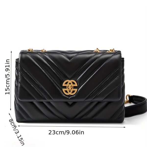 Newness Uptown Quilted Chain Bag in top-grain leather, versatile and perfect for any occasion.