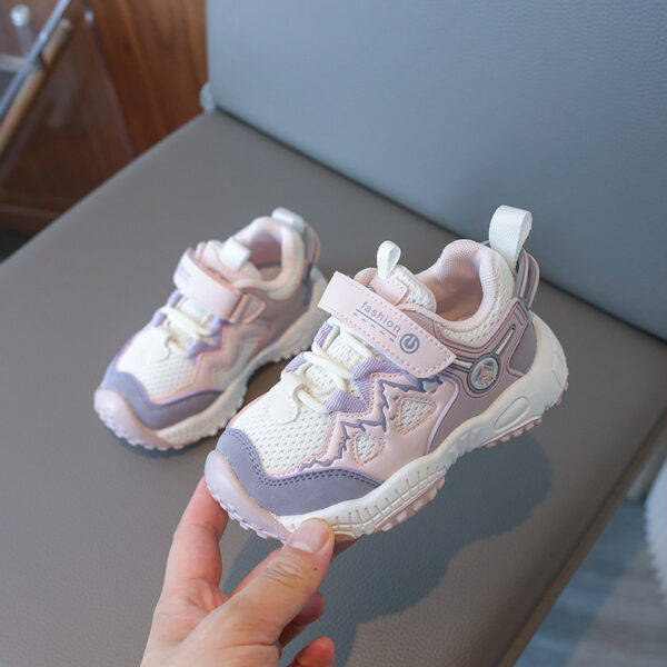 Stylish and comfortable Cloudwalkers Breathable Kids' Sneakers in white, perfect for play or school. Newness brand logo subtly displayed.