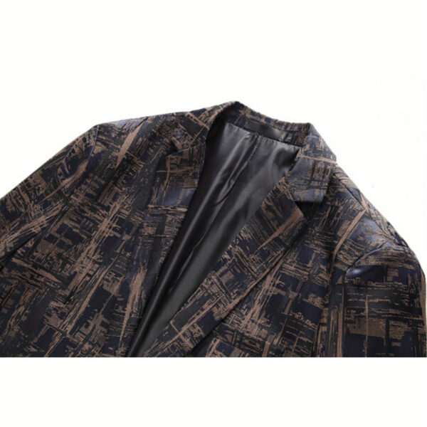 The Newness Metropolitan Men's Casual Blazer: A versatile, navy blue blazer for the modern man, perfect for any occasion. Shown on a male model, effortlessly stylish.
