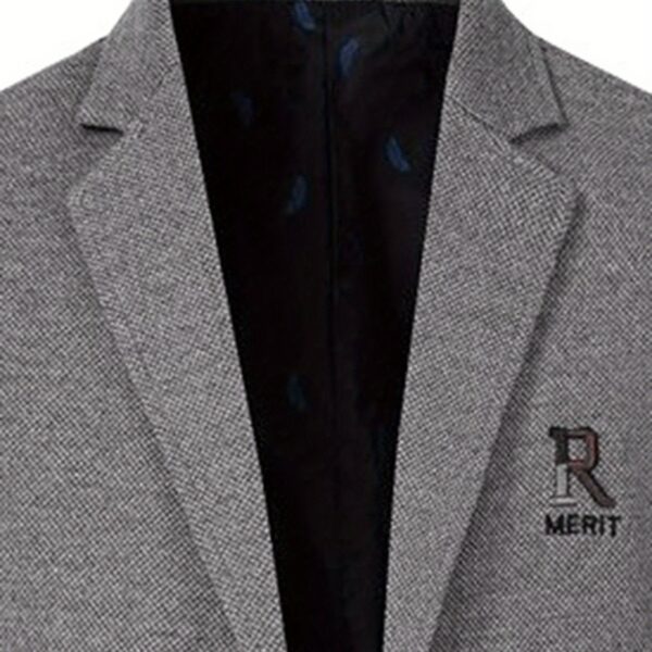 Newness Metropolitan Men's Tweed Blazer in luxurious tweed fabric, perfect for spring and fall. Model wears a classic men's blazer, ideal for smart casual or formal events.