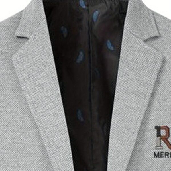 Newness Metropolitan Men's Tweed Blazer in luxurious tweed fabric, perfect for spring and fall. Model wears a classic men's blazer, ideal for smart casual or formal events.