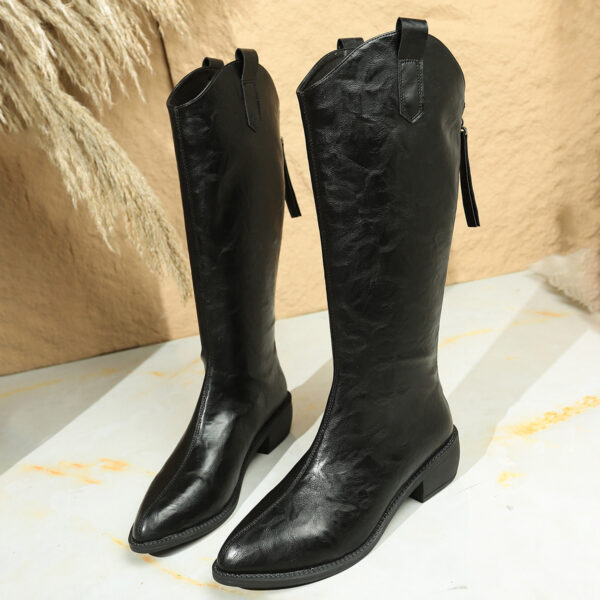 Newness Conqueror Western Boots Elevate your style with these comfortable and chic western boots perfect for any occasion